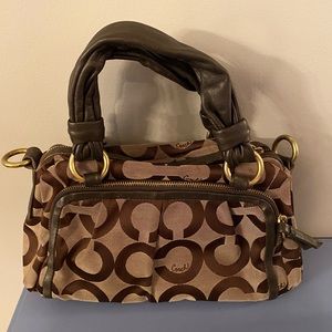 🤎Coach Tan & Brown  Signature Satchel.🤎
